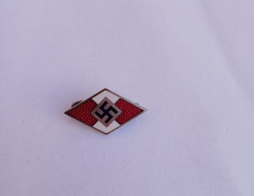 Hitlerjugend pin (RZM) (M1/15)